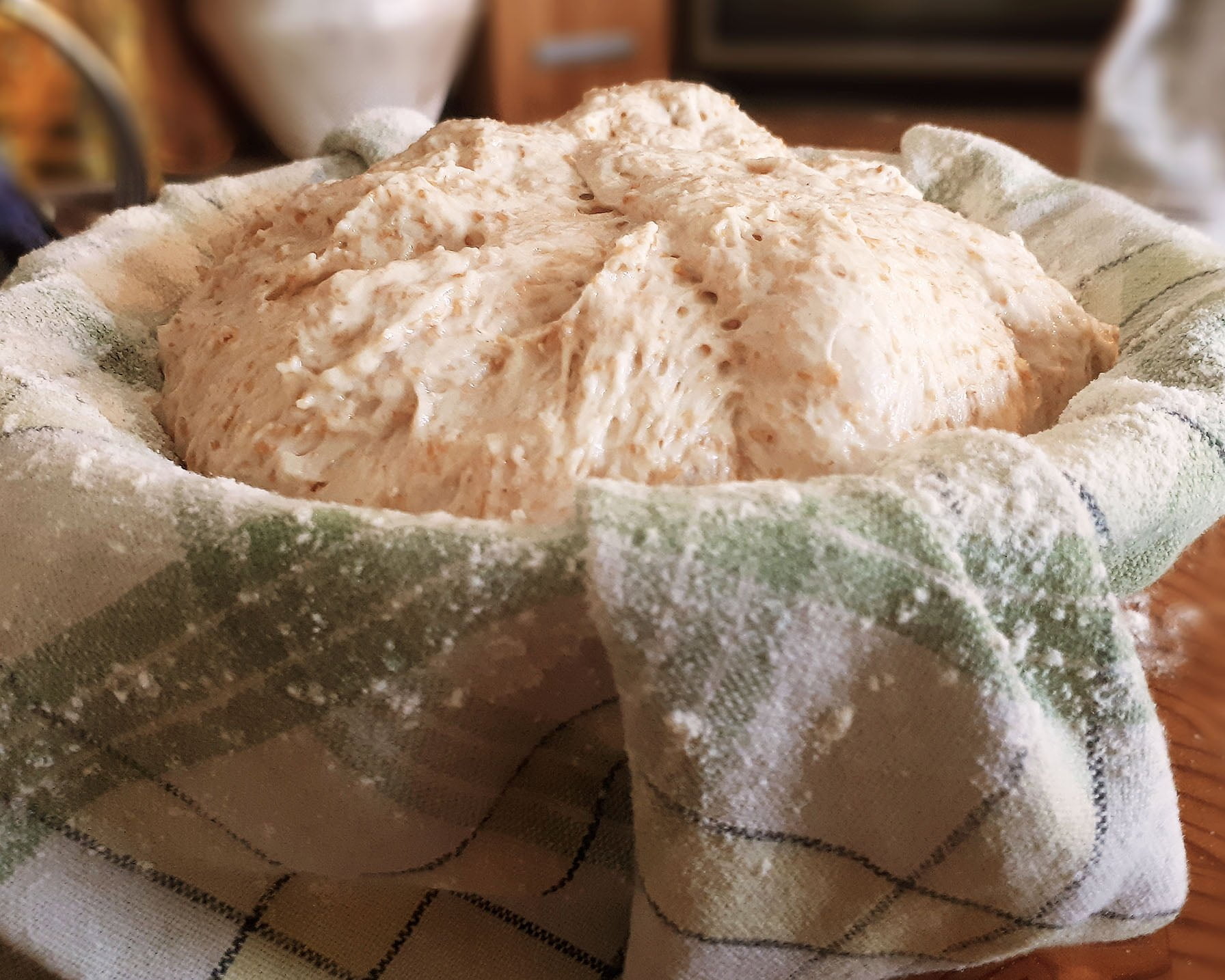 How to Make Sourdough Bread - My List of Best Resources by Karolina Szablewska